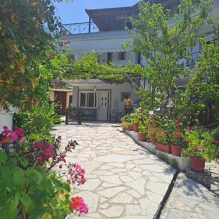 Lefkada Classic Two Bedroom * Nikiana